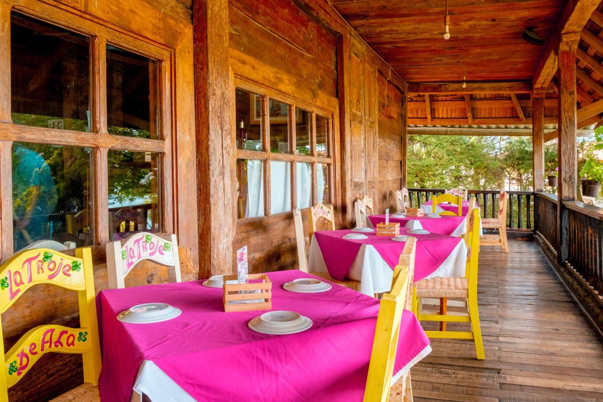 Zirahuen Forest And Resort Ngoại thất bức ảnh
