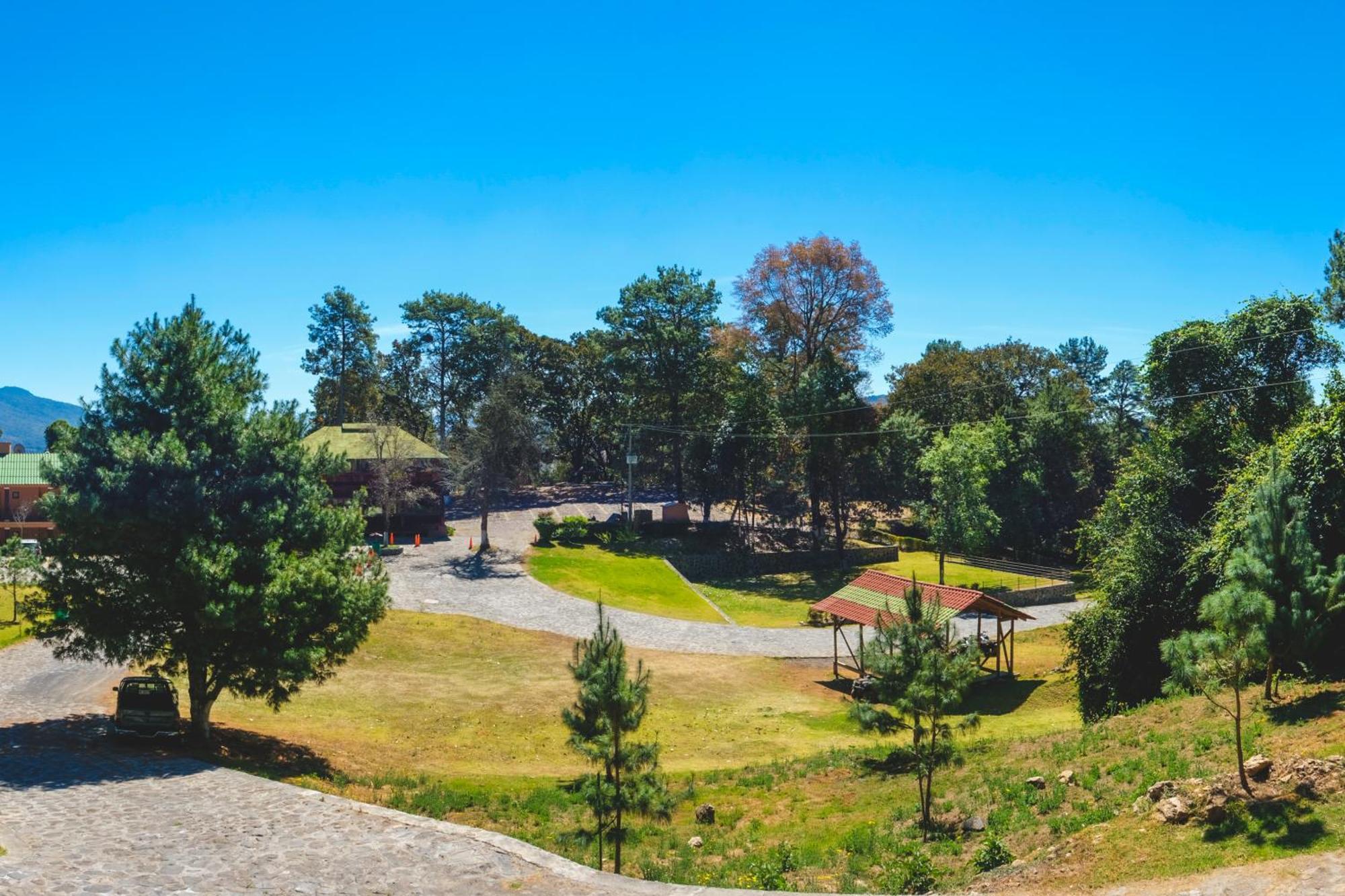 Zirahuen Forest And Resort Ngoại thất bức ảnh